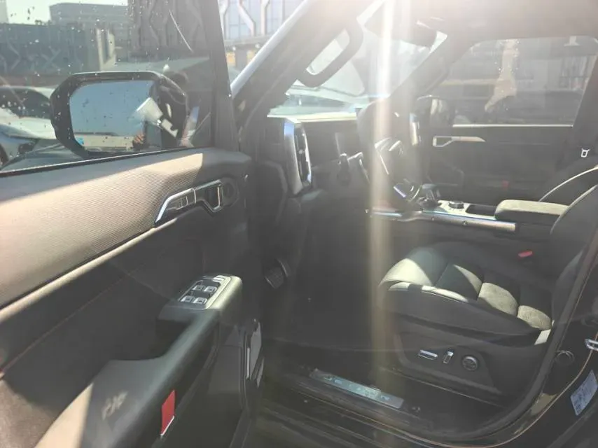 2023 Jetour Traveller 2.0T 254HP L4 7DCT,autocango,china used car exporter,china ev exporter,chinese used car exporter,chinese used ev exporter