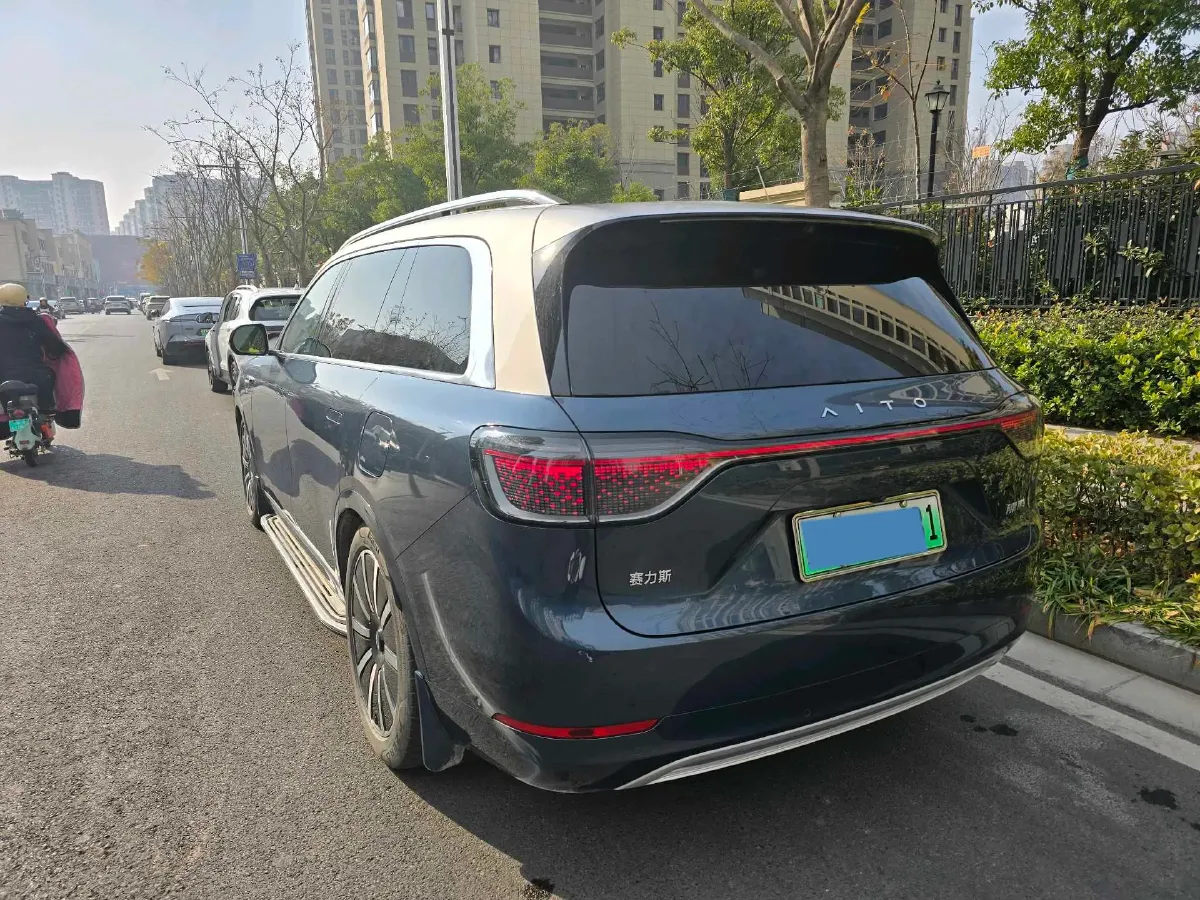 2024 AITO AITO M9 1.5T 152HP L4 REEV 42KWH,autocango,china used car exporter,china ev exporter,chinese used car exporter,chinese used ev exporter