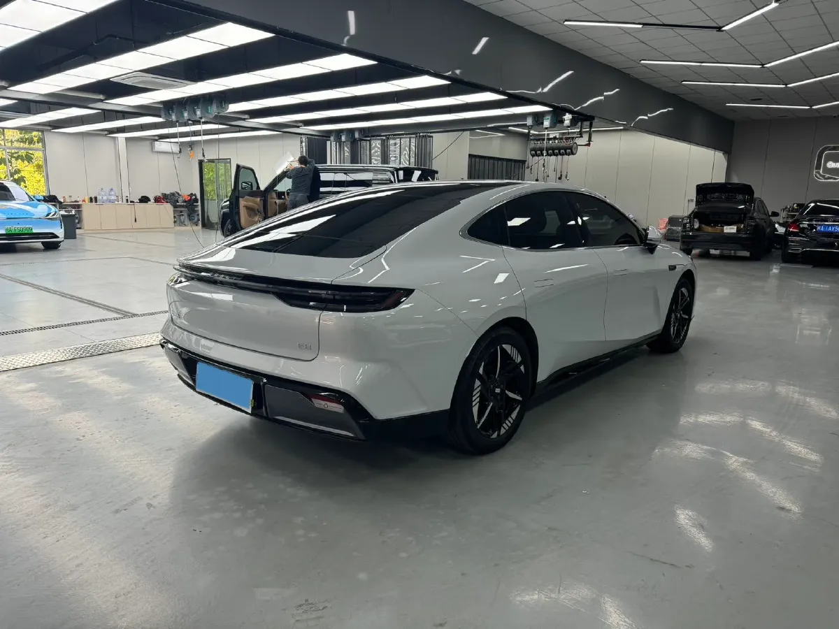 2024 Geely Galaxy E8 BEV 62KWH,autocango,china used car exporter,china ev exporter,chinese used car exporter,chinese used ev exporter