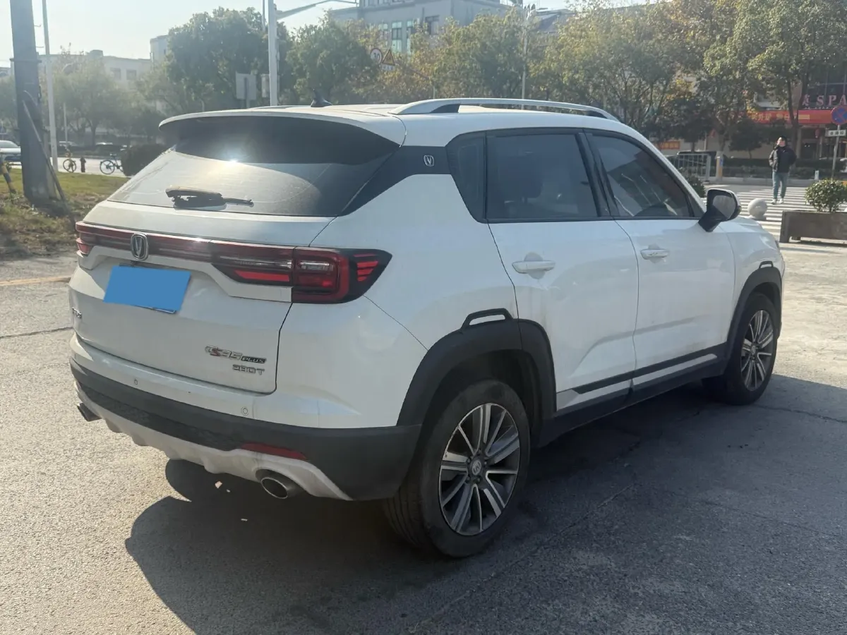 2020 ChangAn CS35 Plus 1.4T 158HP L4 7DCT,autocango,china used car exporter,china ev exporter,chinese used car exporter,chinese used ev exporter