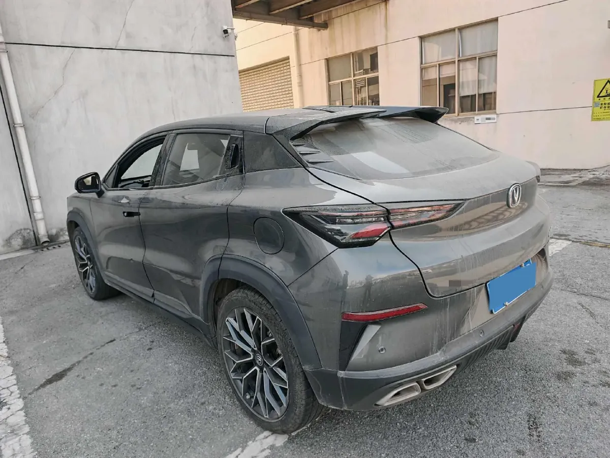 2022 ChangAn UNI-T 1.5T 188HP L4 7DCT,autocango,china used car exporter,china ev exporter,chinese used car exporter,chinese used ev exporter