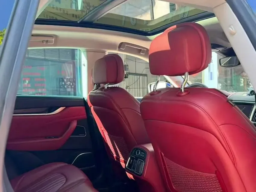 2019 Maserati Levante 3.0T 350HP V6 8AT,autocango,china used car exporter,china ev exporter,chinese used car exporter,chinese used ev exporter