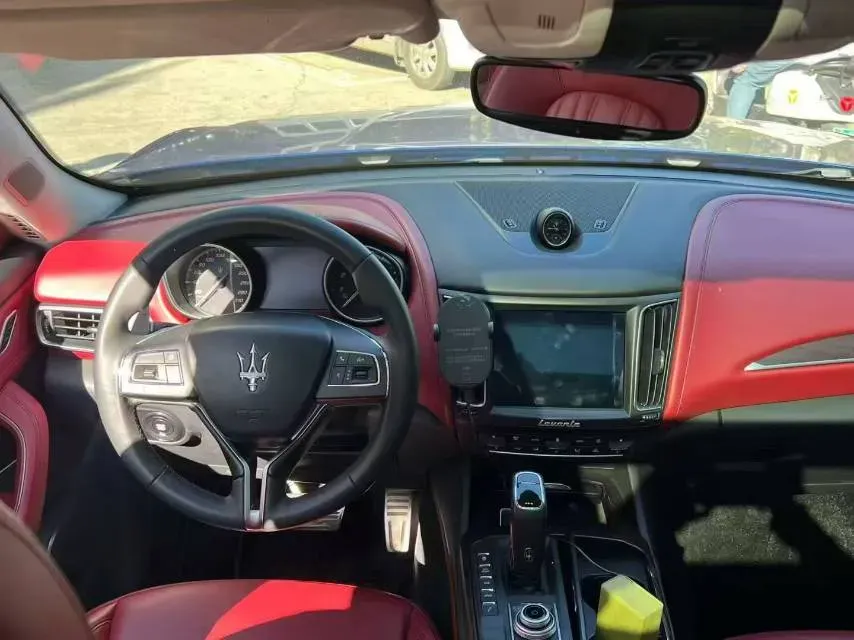 2019 Maserati Levante 3.0T 350HP V6 8AT,autocango,china used car exporter,china ev exporter,chinese used car exporter,chinese used ev exporter