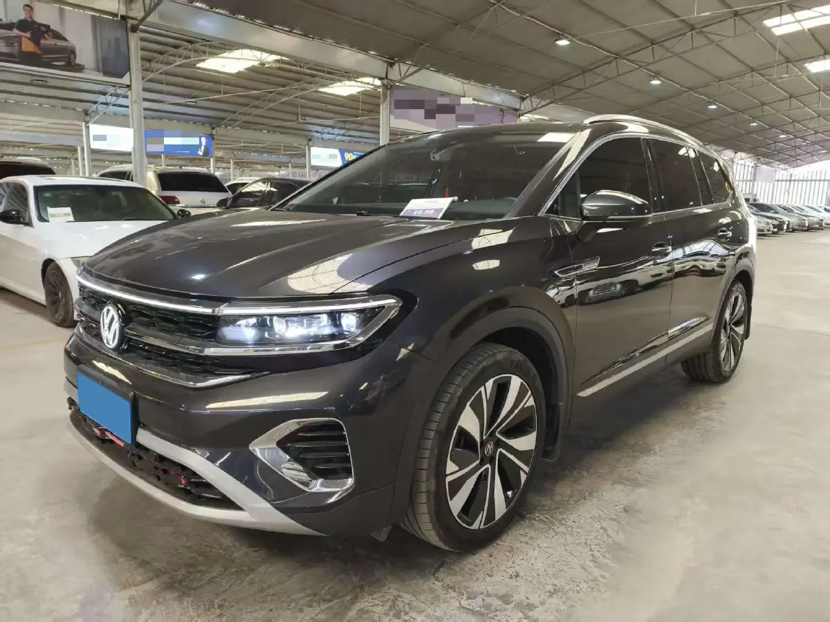 2023 Volkswagen Talagon 2.0T 220HP L4 7DCT