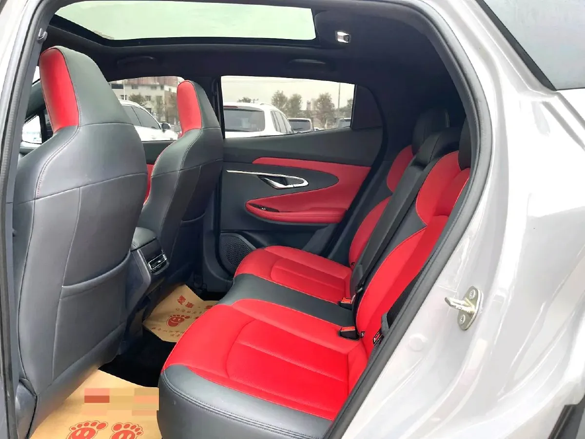 2020 ChangAn UNI-T 1.5T 180HP L4 7DCT,autocango,china used car exporter,china ev exporter,chinese used car exporter,chinese used ev exporter