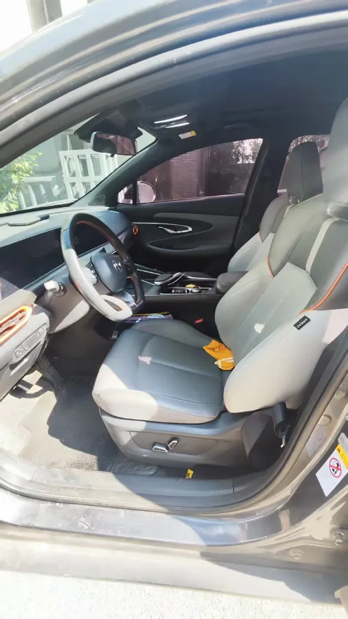 2022 ChangAn UNI-T 1.5T 188HP L4 7DCT,autocango,china used car exporter,china ev exporter,chinese used car exporter,chinese used ev exporter