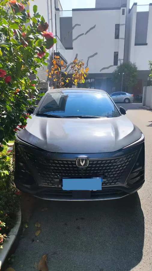 2022 ChangAn UNI-T 1.5T 188HP L4 7DCT,autocango,china used car exporter,china ev exporter,chinese used car exporter,chinese used ev exporter