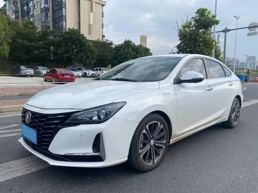 2022 ChangAn Raeton CC 1.5T 188HP L4 7DCT,autocango,china used car exporter,china ev exporter,chinese used car exporter,chinese used ev exporter