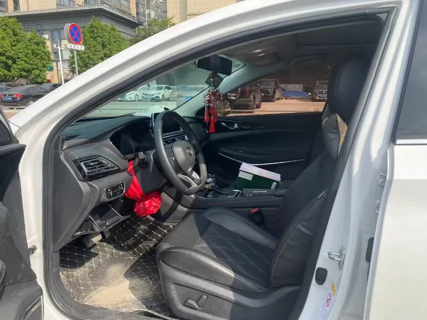 2022 ChangAn Raeton CC 1.5T 188HP L4 7DCT,autocango,china used car exporter,china ev exporter,chinese used car exporter,chinese used ev exporter