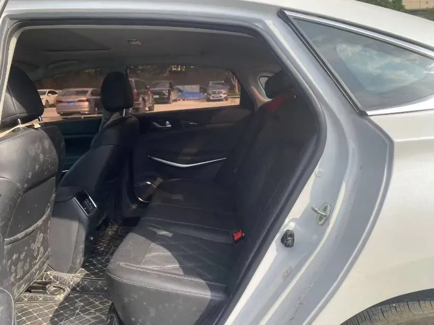 2022 ChangAn Raeton CC 1.5T 188HP L4 7DCT,autocango,china used car exporter,china ev exporter,chinese used car exporter,chinese used ev exporter