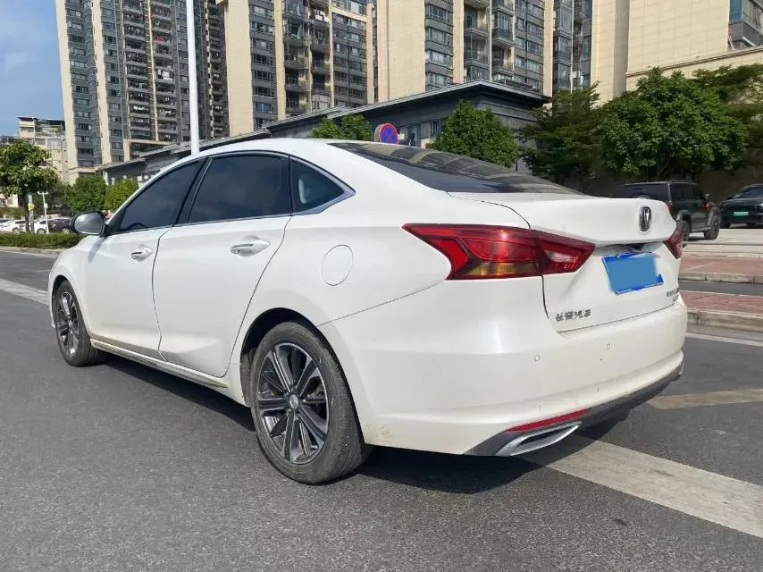 2022 ChangAn Raeton CC 1.5T 188HP L4 7DCT,autocango,china used car exporter,china ev exporter,chinese used car exporter,chinese used ev exporter