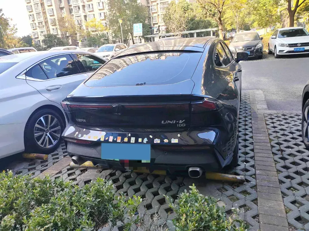2023 ChangAn UNI-V iDD 1.5T 170HP L4 6TCT PHEV 18.4KWH,autocango,china used car exporter,china ev exporter,chinese used car exporter,chinese used ev exporter