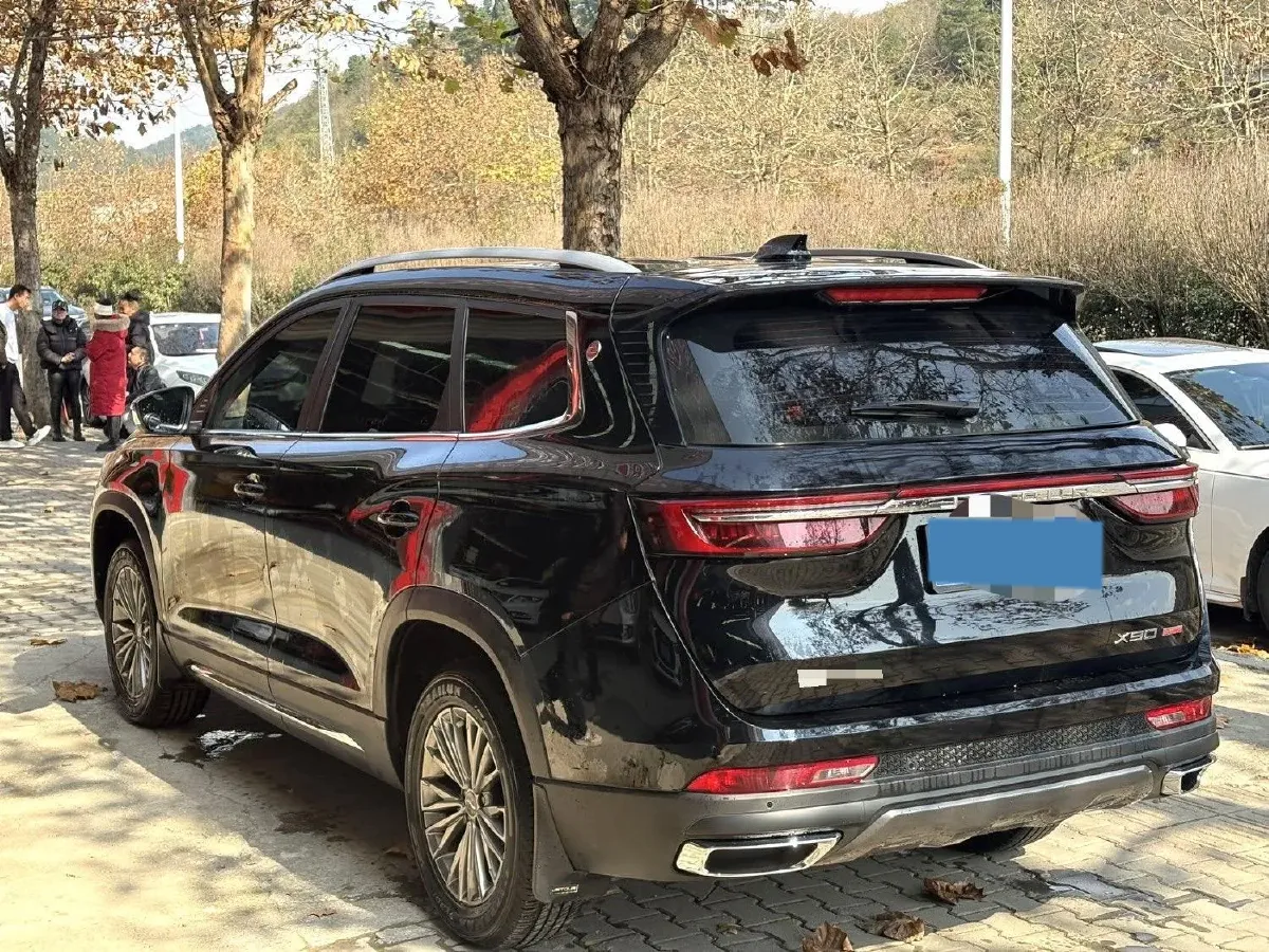 2023 Jetour X90 Plus 1.5T 156HP L4 6MT,autocango,china used car exporter,china ev exporter,chinese used car exporter,chinese used ev exporter