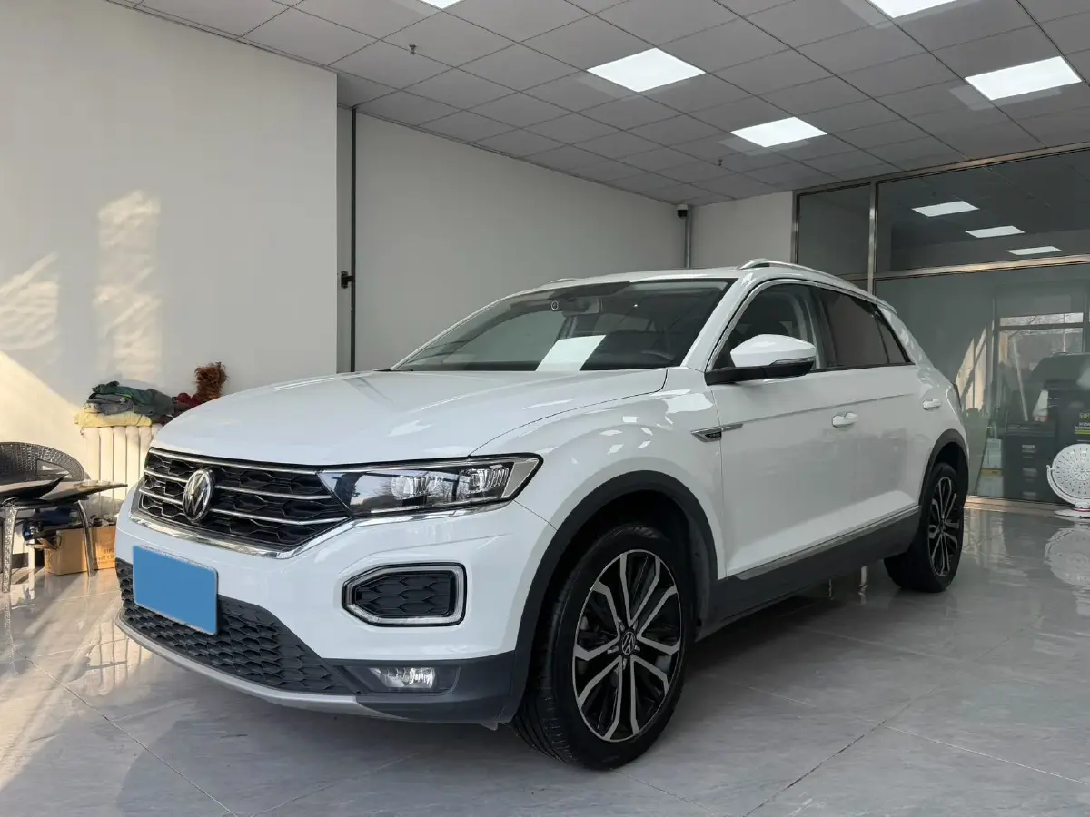 2022 Volkswagen T-Roc 1.4T 150HP L4 7DCT