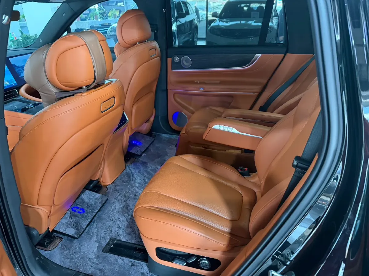 2024 AITO AITO M9 1.5T 152HP L4 REEV 42KWH,autocango,china used car exporter,china ev exporter,chinese used car exporter,chinese used ev exporter