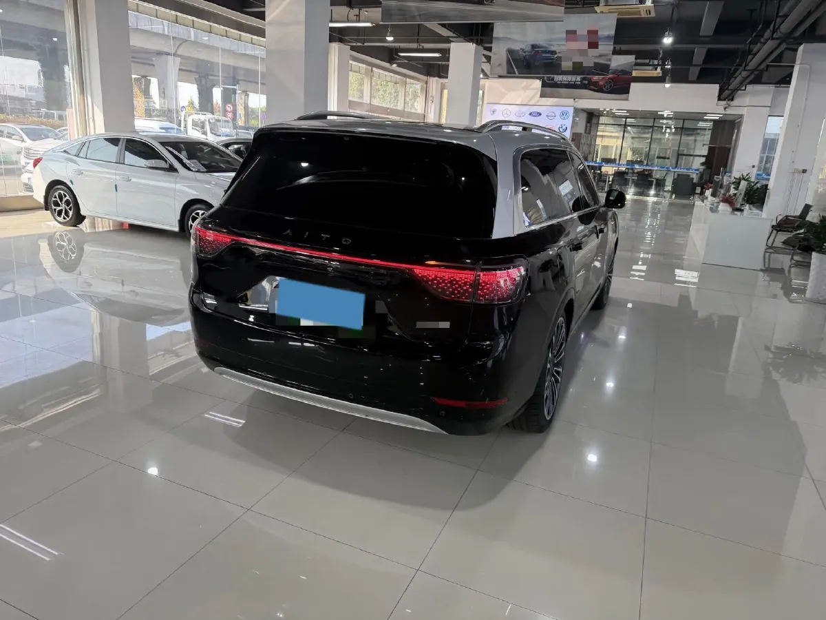 2024 AITO AITO M9 1.5T 152HP L4 REEV 42KWH,autocango,china used car exporter,china ev exporter,chinese used car exporter,chinese used ev exporter