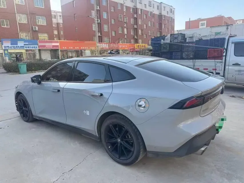 2023 ChangAn UNI-V iDD 1.5T 170HP L4 6TCT PHEV 18.4KWH,autocango,china used car exporter,china ev exporter,chinese used car exporter,chinese used ev exporter