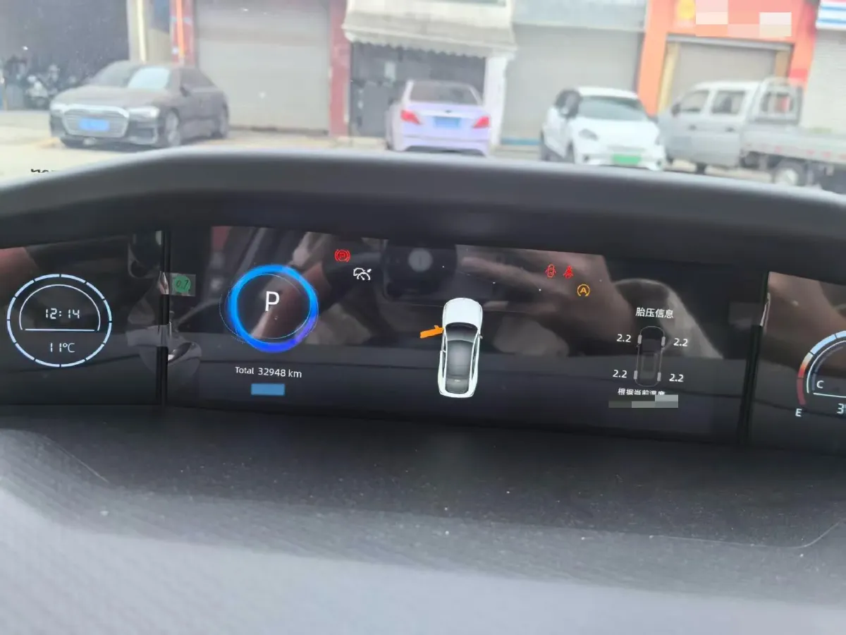 2022 ChangAn UNI-V 1.5T 188HP L4 7DCT,autocango,china used car exporter,china ev exporter,chinese used car exporter,chinese used ev exporter