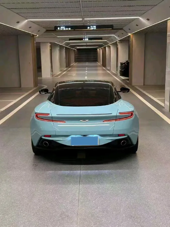 2017 Aston Martin DB11 4.0T 510HP V8 8AT,autocango,china used car exporter,china ev exporter,chinese used car exporter,chinese used ev exporter
