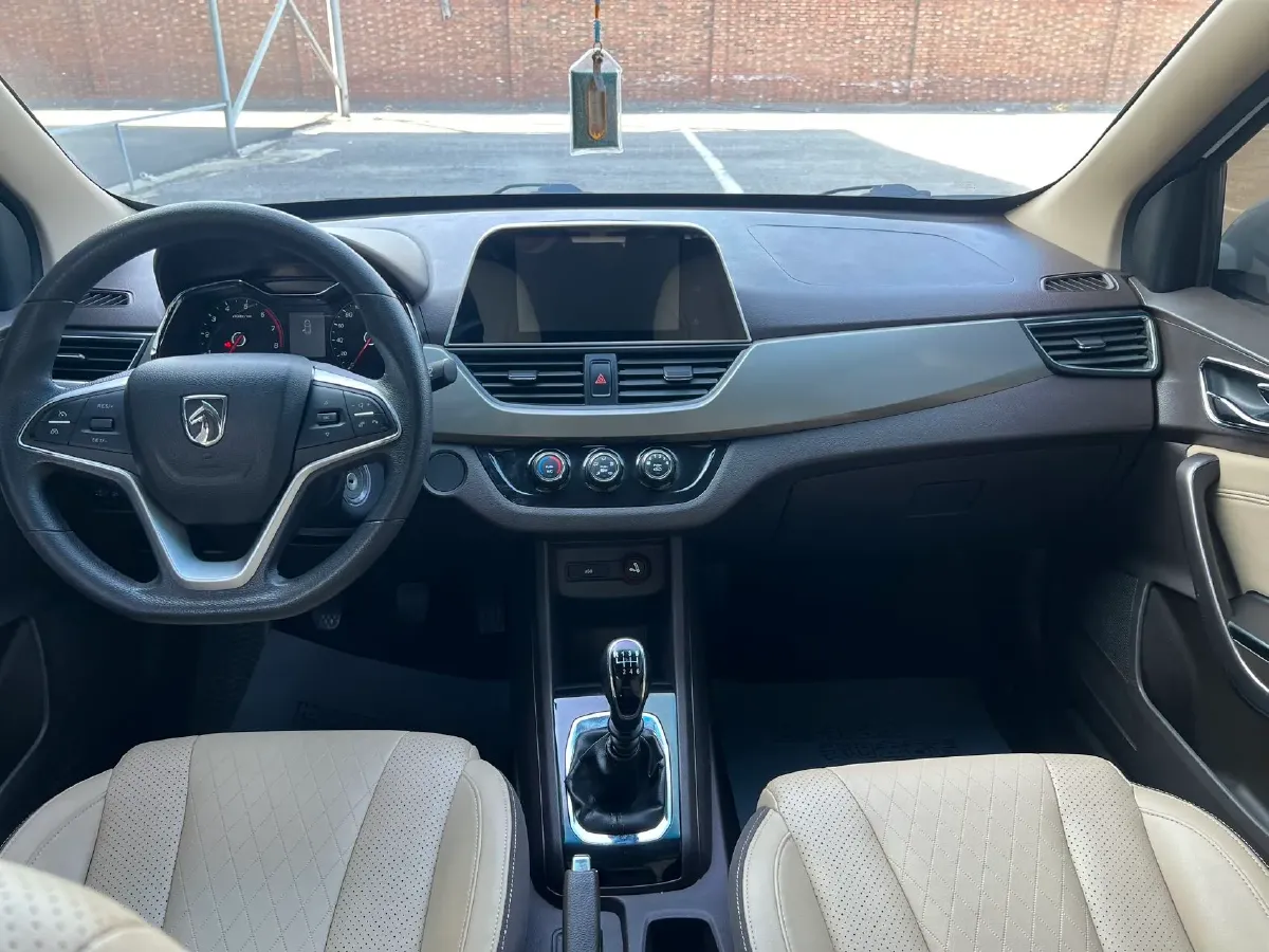 2019 Golden Dragon New Era Sea Lion 2.0L 102HP L4 5MT,autocango,china used car exporter,china ev exporter,chinese used car exporter,chinese used ev exporter