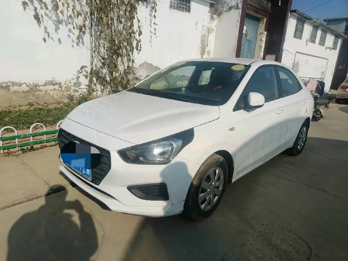 2020 Hyundai Reina 1.4L 95HP L4 5MT