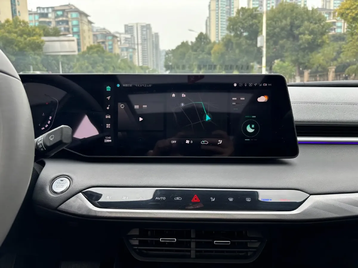 2023 ChangAn Raeton Plus 1.5T 188HP L4 7DCT,autocango,china used car exporter,china ev exporter,chinese used car exporter,chinese used ev exporter