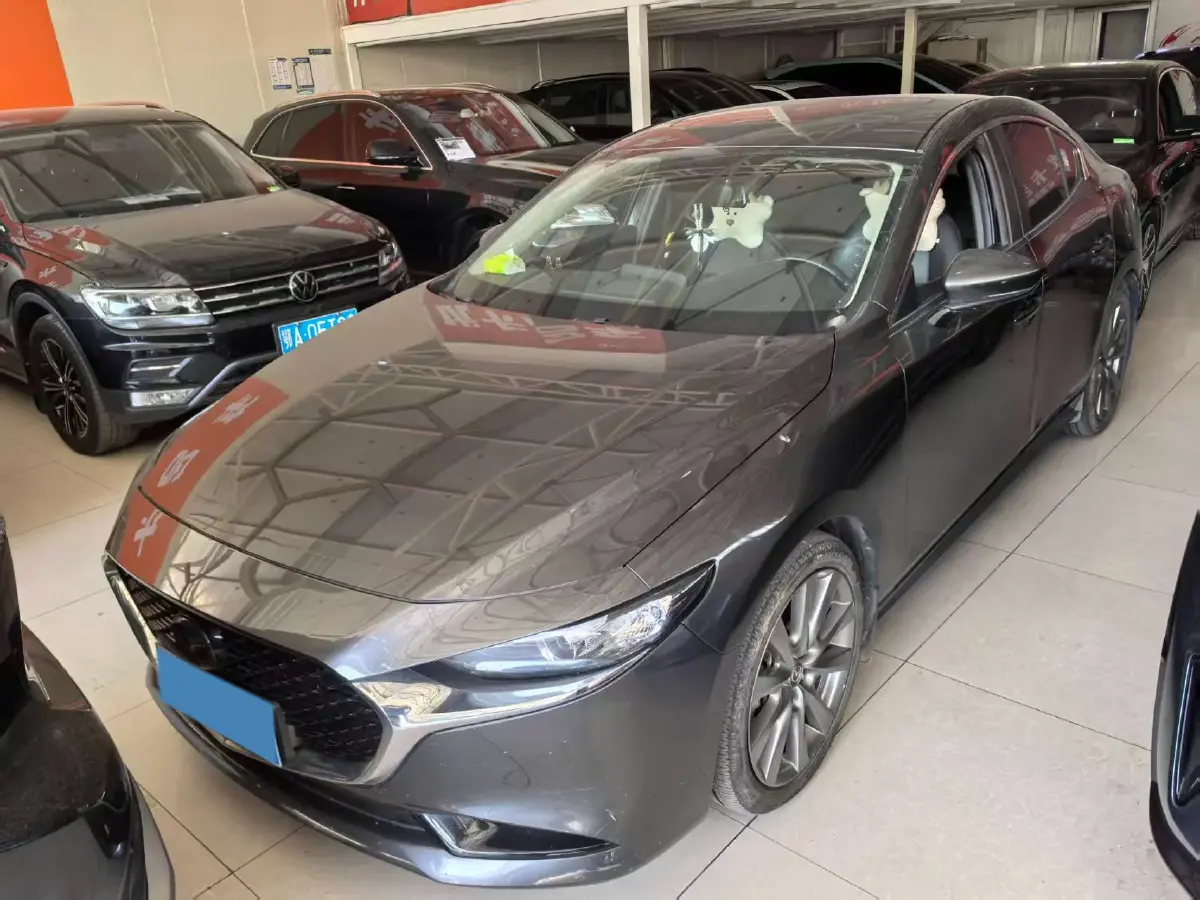 2021 Mazda 3 Axela 2.0L 158HP L4 6AT