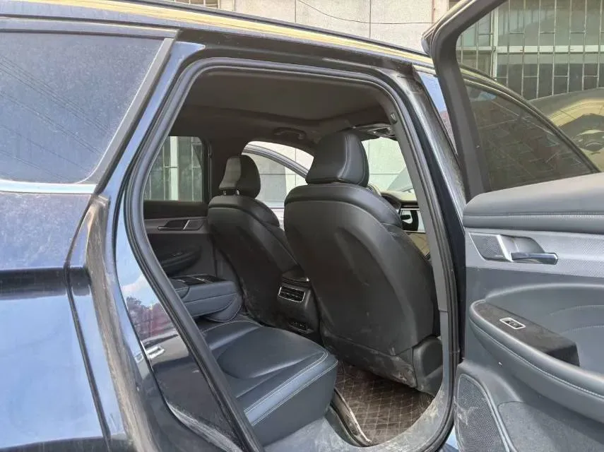 2022 ARCFOX αT BEV 65.6KWH,autocango,china used car exporter,china ev exporter,chinese used car exporter,chinese used ev exporter