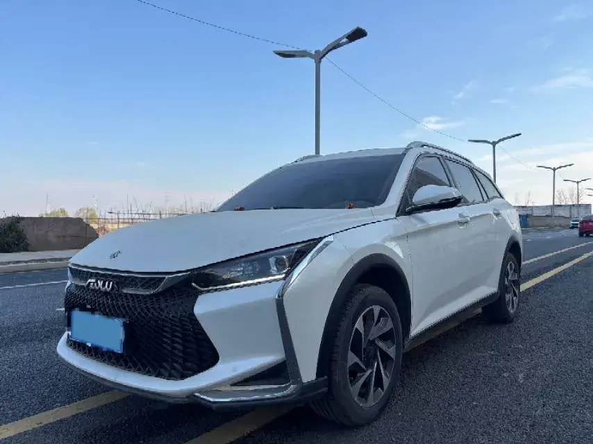 2021 DongFeng Aeolus YiXuan GS 1.5T 150HP L4 6DCT 2021 DongFeng Aeolus YiXuan GS 1.5T 150HP L4 6DCT