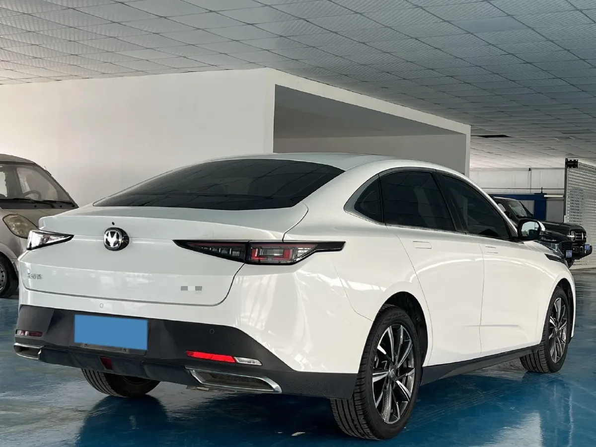 2024 ChangAn Eado 1.5T 170HP L4 7DCT,autocango,china used car exporter,china ev exporter,chinese used car exporter,chinese used ev exporter