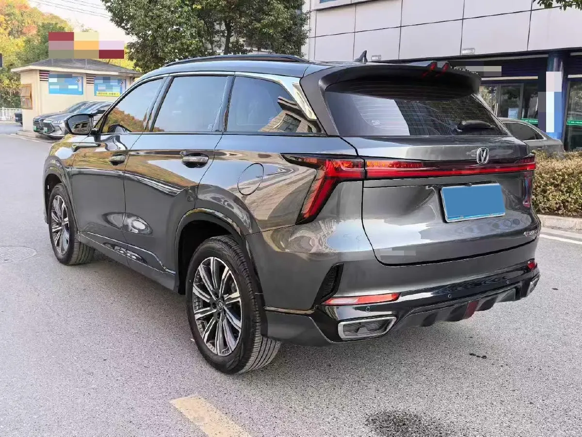 2023 ChangAn CS75 Plus 1.5T 188HP L4 8AT,autocango,china used car exporter,china ev exporter,chinese used car exporter,chinese used ev exporter