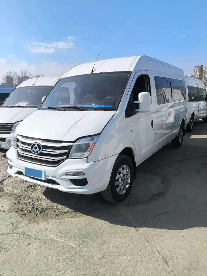 2021 MAXUS XinTu V80 2.0T 139HP L4 6MT