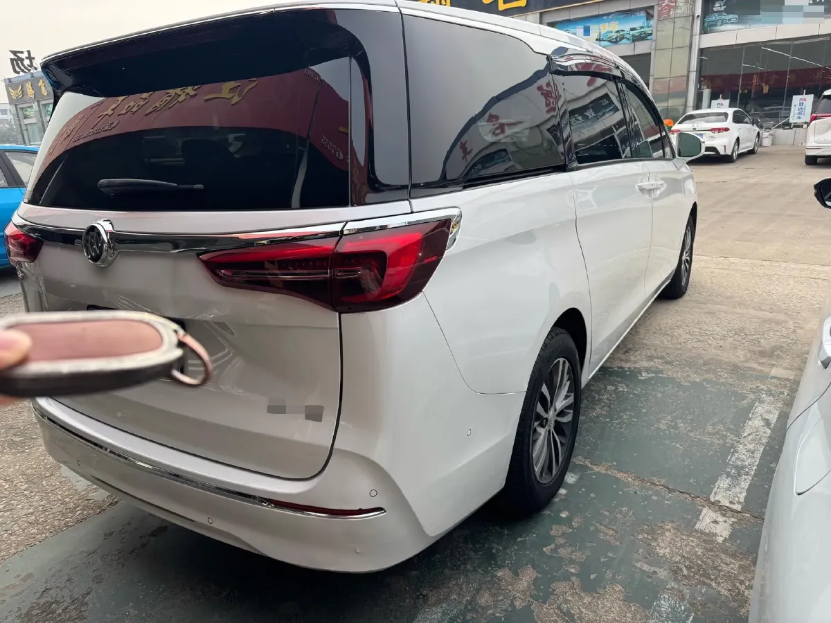 2021 Buick GL8 2.0T 237HP L4 9AT,autocango,china used car exporter,china ev exporter,chinese used car exporter,chinese used ev exporter