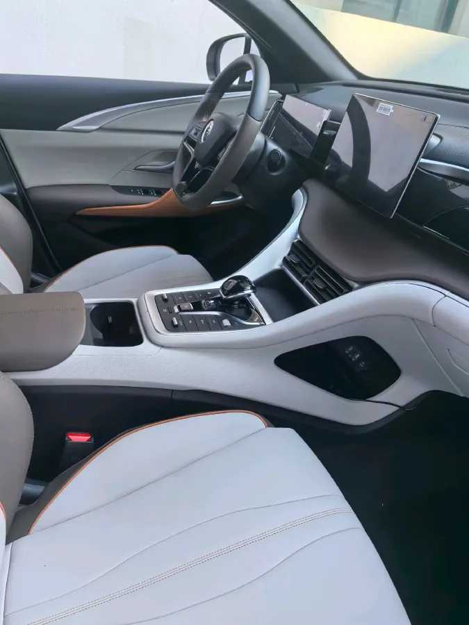 2022 Ruichi Auto EC35 BEV 82HP BEV 36.288KWH,autocango,china used car exporter,china ev exporter,chinese used car exporter,chinese used ev exporter