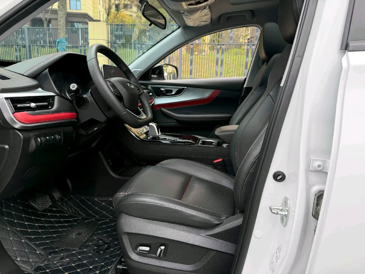 2022 Chery Tiggo 7 1.5T 156HP L4 CVT,autocango,china used car exporter,china ev exporter,chinese used car exporter,chinese used ev exporter