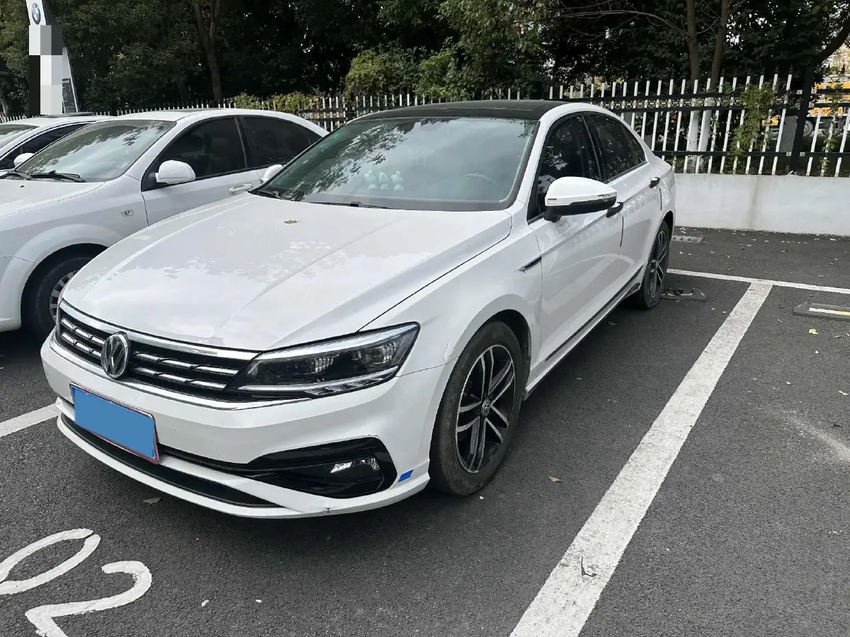 2019 Volkswagen Passat 1.4T 150HP L4 7DCT