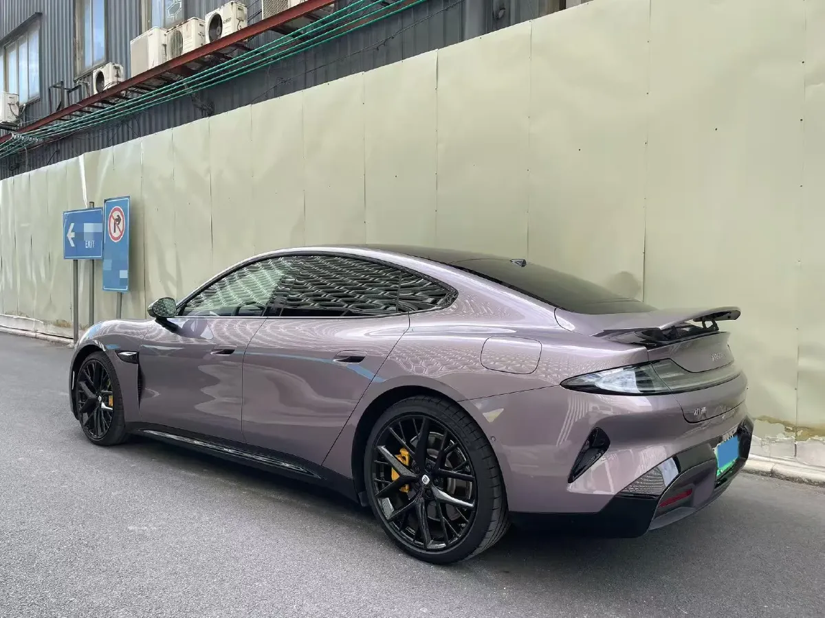 2024 MI SU7 BEV 101KWH,autocango,china used car exporter,china ev exporter,chinese used car exporter,chinese used ev exporter