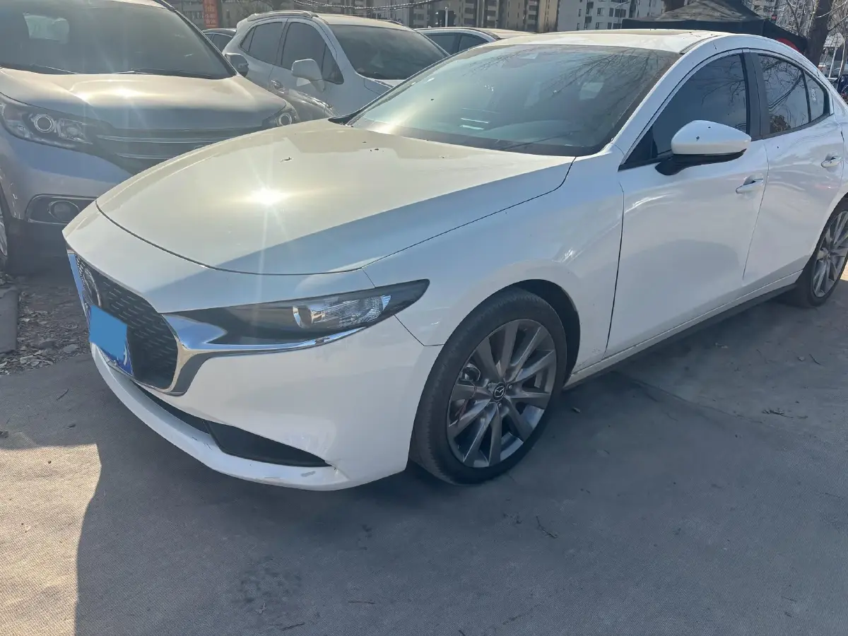 2022 Mazda 3 Axela 2.0L 158HP L4 6AT