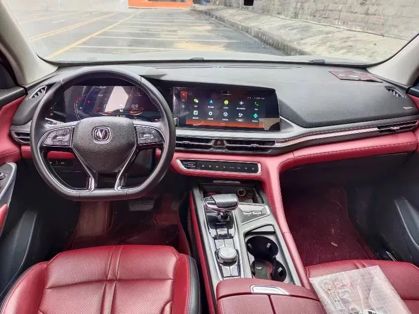 2020 ChangAn CS75 Plus 2.0T 233HP L4 8AT,autocango,china used car exporter,china ev exporter,chinese used car exporter,chinese used ev exporter