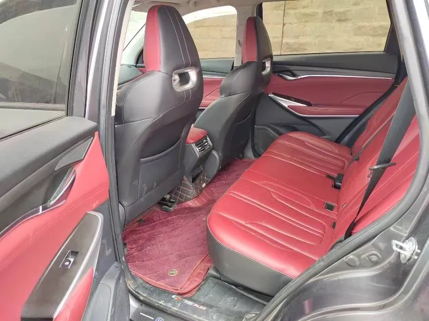 2020 ChangAn CS75 Plus 2.0T 233HP L4 8AT,autocango,china used car exporter,china ev exporter,chinese used car exporter,chinese used ev exporter