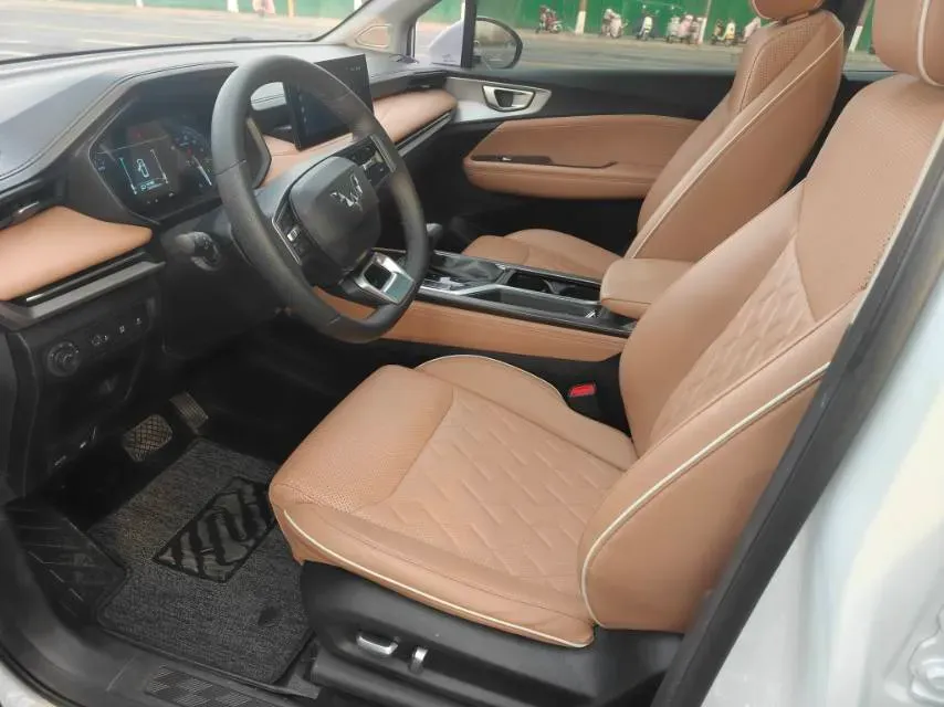 2022 WuLing KaiJie 1.5T 147HP L4 CVT,autocango,china used car exporter,china ev exporter,chinese used car exporter,chinese used ev exporter