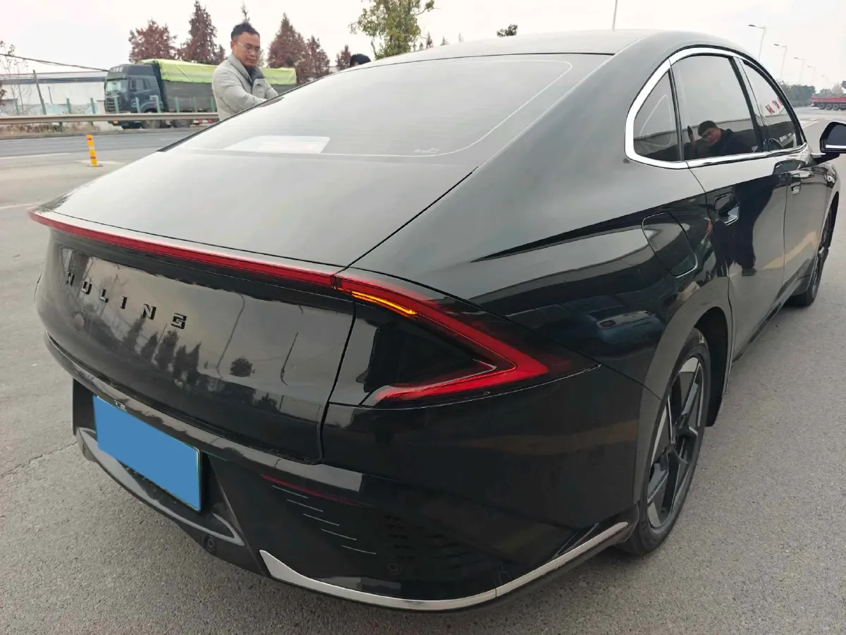 2024 WuLing XingGuang 1.5L 106HP L4 E-CVT PHEV 20.5KWH,autocango,china used car exporter,china ev exporter,chinese used car exporter,chinese used ev exporter