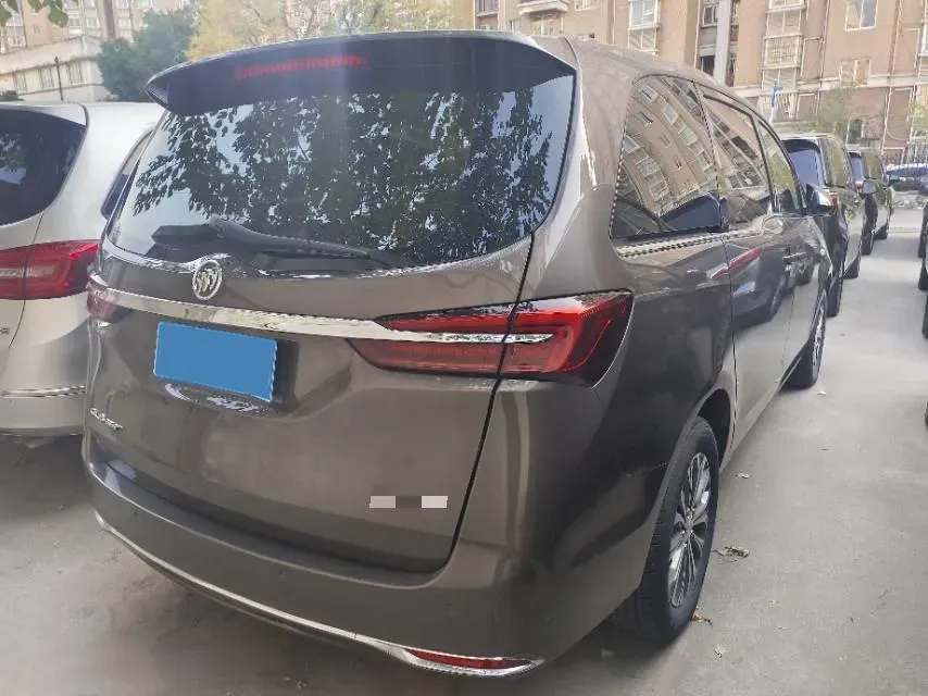 2022 Buick GL8 2.0T 237HP L4 9AT,autocango,china used car exporter,china ev exporter,chinese used car exporter,chinese used ev exporter