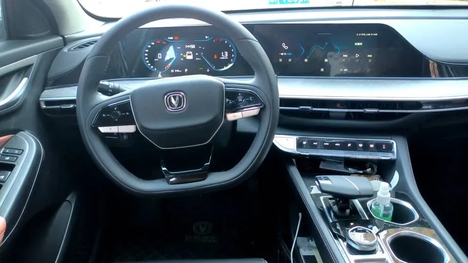 2021 ChangAn Eado 1.4T 160HP L4 7DCT,autocango,china used car exporter,china ev exporter,chinese used car exporter,chinese used ev exporter