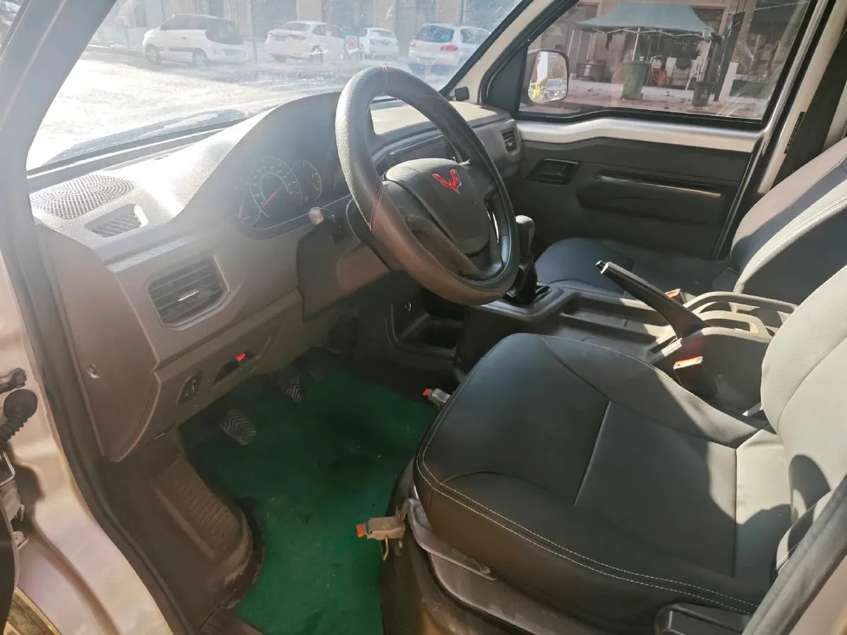 2019 WuLing RongGuang New Truck 1.8L 133HP L4 5MT,autocango,china used car exporter,china ev exporter,chinese used car exporter,chinese used ev exporter