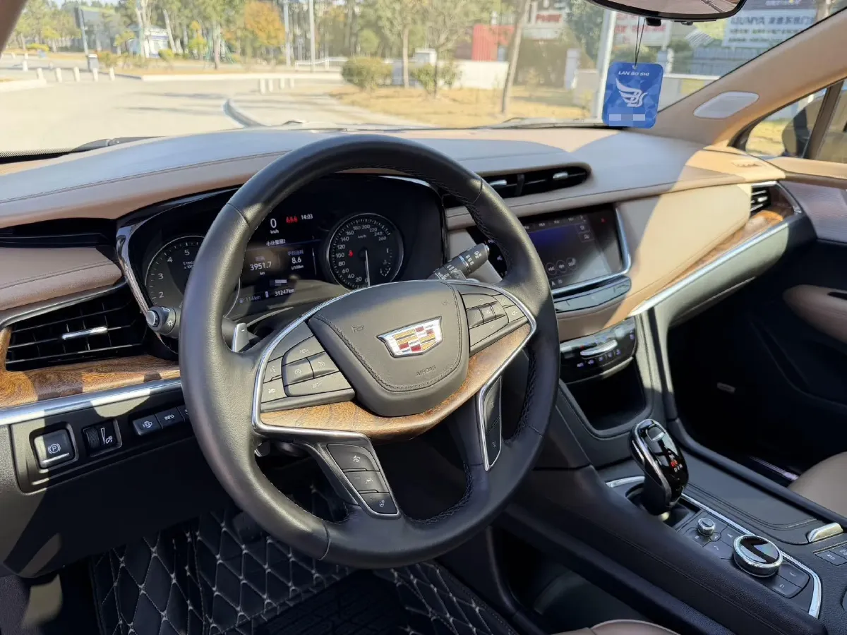 2020 Cadillac XT5 2.0T 241HP L4 9AT,autocango,china used car exporter,china ev exporter,chinese used car exporter,chinese used ev exporter