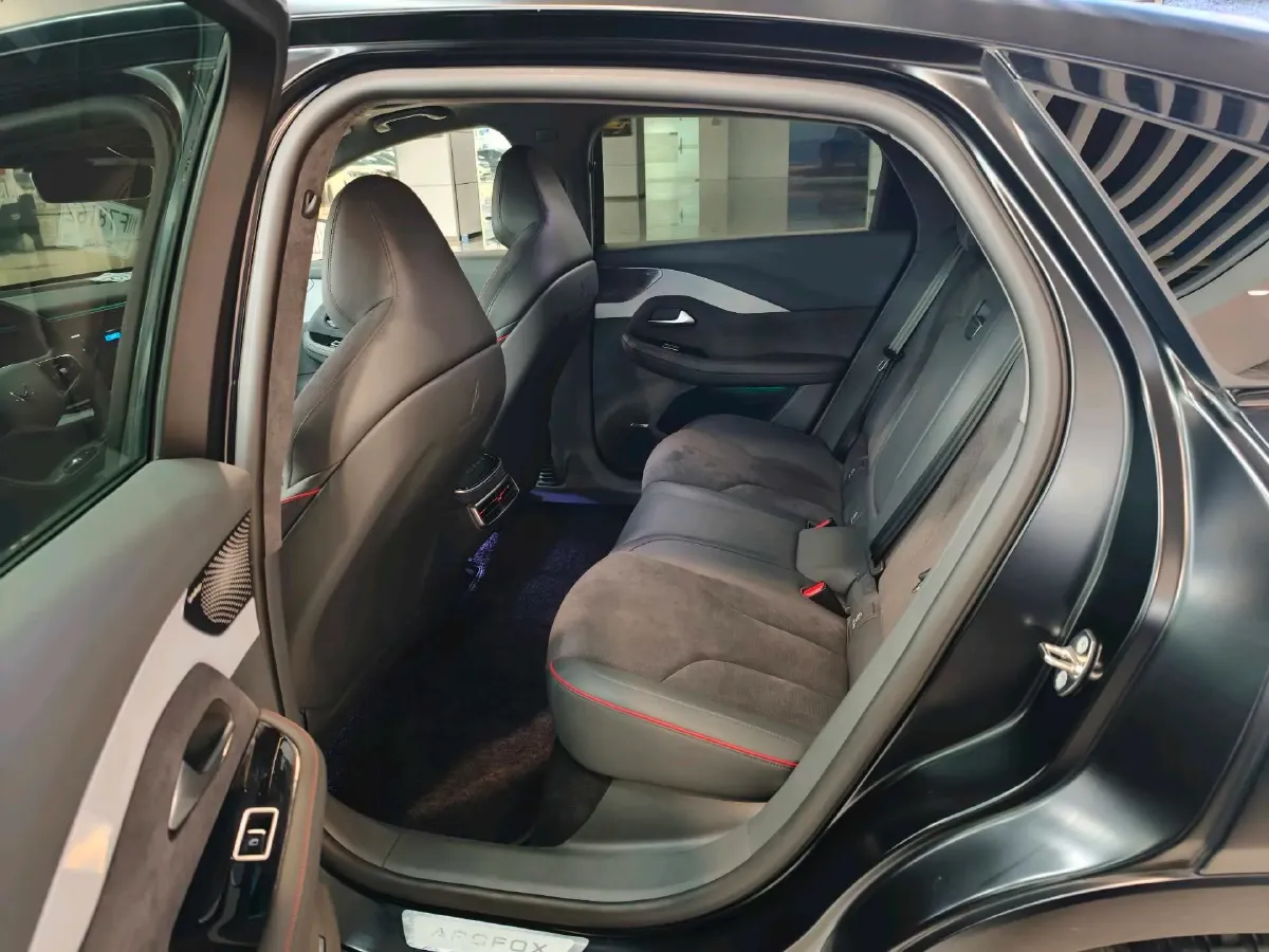 2022 ARCFOX αS BEV 74.5KWH,autocango,china used car exporter,china ev exporter,chinese used car exporter,chinese used ev exporter