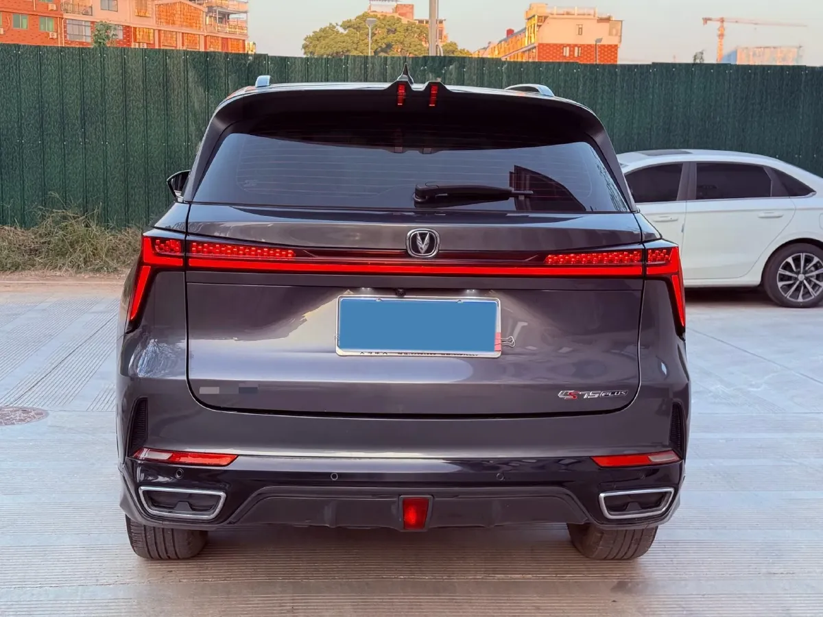 2023 ChangAn CS75 Plus 1.5T 188HP L4 8AT,autocango,china used car exporter,china ev exporter,chinese used car exporter,chinese used ev exporter