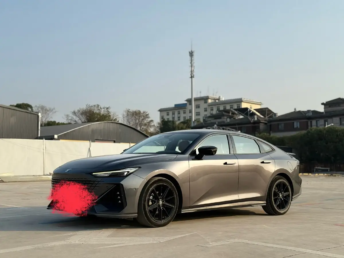 2022 ChangAn UNI-V 1.5T 188HP L4 7DCT