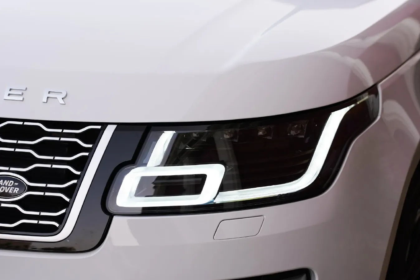 2016 Land Rover Range Rover Evoque 2.0T 241HP L4 9AT,autocango,china used car exporter,china ev exporter,chinese used car exporter,chinese used ev exporter